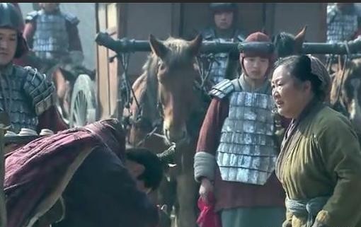 亭长|曾侮辱韩信的三个平民,恶霸、漂母、亭长的结局让人想不到