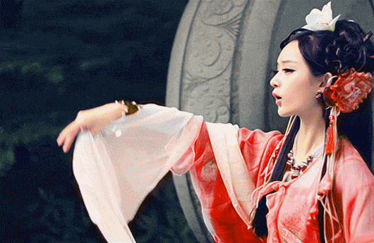 GIF|搞笑GIF：小家伙我还治不了你了