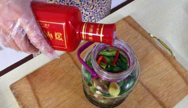不坏|腌黄瓜时,多加这1步,黄瓜又脆又绿,放半年也不坏,太好吃了