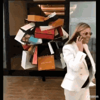 妹子|“妹子,你腰上的纹身真有个性,看得我脸红了”好一个出入平安啊哈哈哈