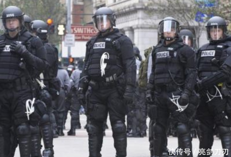 不容乐观|最新民调结果出炉,特朗普情况不容乐观,群众却欢呼:稳赢!