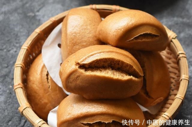开口笑红糖|聪明的女人都爱这四款早餐面食,蒸一蒸就好,常吃脸色红润气色好
