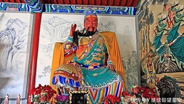 找到|明朝为何会灭亡, 其实仔细看万历皇帝的头盔就可以找到原因