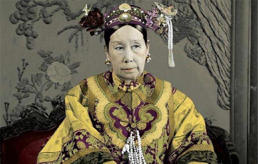 拥有|26岁丧夫的慈禧,为何不敢拥有男宠?不是不想,而是不敢