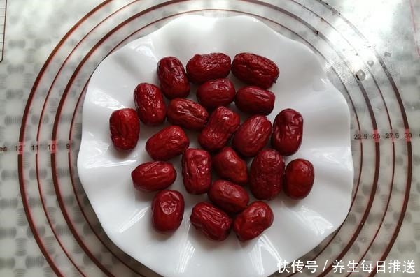 开心果|继辣条之后,中国又一零食席卷了国外,老外只要一吃就停不下来