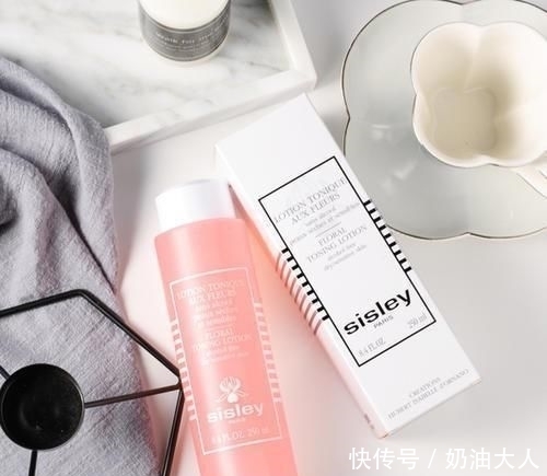  皮肤|这款神仙级别的爽肤水，美白补水让你肌肤换季不躁动，水嫩又白皙