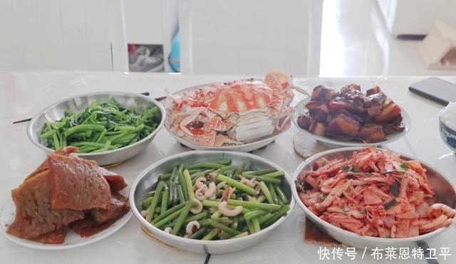 收到|回娘家吃饭,弟媳回回抢着烧菜,晒到朋友圈,收到无数点赞