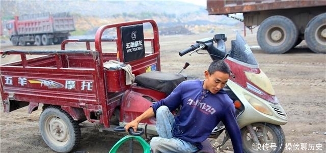 行走|无腿硬汉50元买来“双腿”，行走20年撑起整个家，买车娶妻绝不是空谈