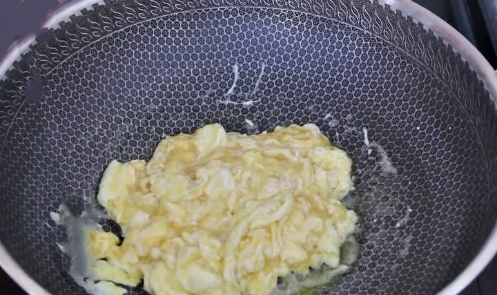 简单|包菜此做法太香了,简单一炒,鲜香味美又下饭,1周吃4次