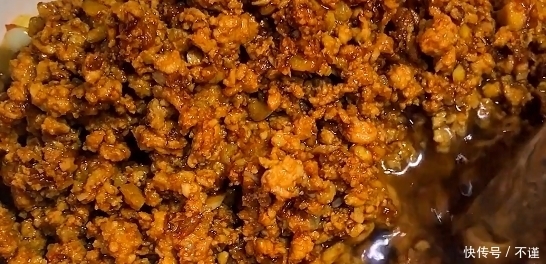  茄子|简单易做，营养不流失，适合夏天多吃，祛痱止痒，杀菌消肿