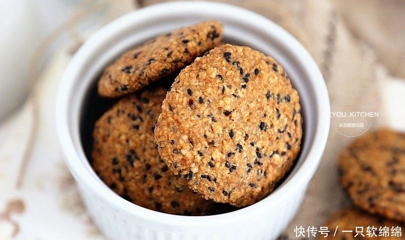 黑芝麻|5道自制小零食,低脂饱腹,缓解饥饿感,减肥期间放心吃