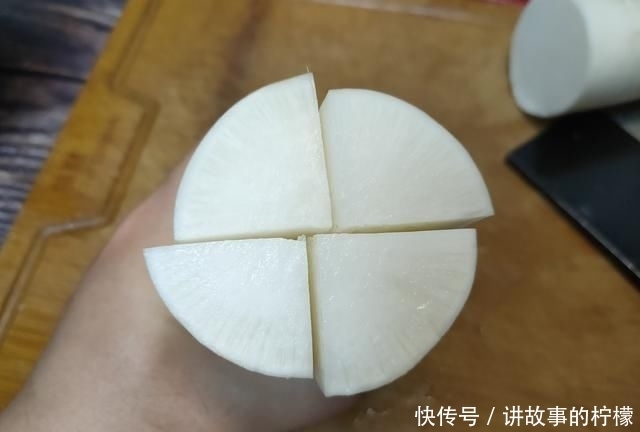  做法|白萝卜做的菜肴“秘制腌萝卜”，口感酸甜微辣，既能下酒、也可以下饭
