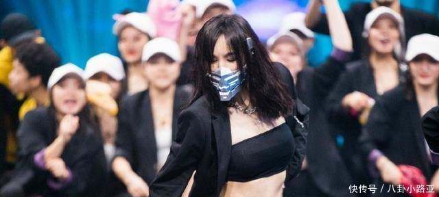 综艺节目|江苏台《蒙面舞王》首播,辨识度太低,水平太差,卖腰卖腿太浮夸