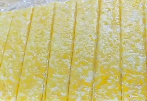 里加|剩米饭里加1个鸡蛋,不用蒸不用炒,一擀一切,出锅孩子就抢吃光