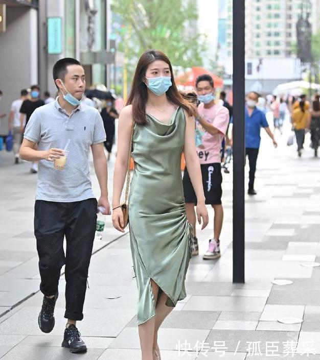 离开|街拍:若我的离开可以换来你的笑容,那你还是自己哭吧!