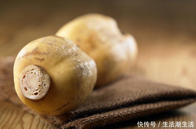 香辣|老妈做凉拌麻辣藕片,每次多做这一步,香辣脆口,尝一口停不下来