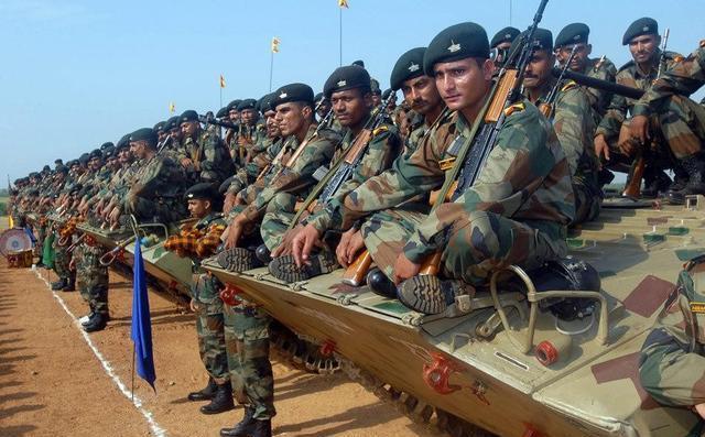 装备|印军后勤很抓狂:一线部队同时装备4款步枪,使用弹药全都不同