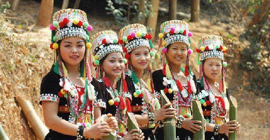 初二|这里的人过年，出嫁姑娘初二回娘家有一禁忌！