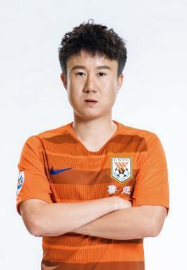 鲁能|为获出场曾进行多种尝试,入队已有6年半,但仍未被中超鲁能提拔