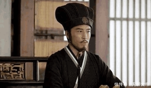街亭|诸葛亮斩杀马谡为何流下眼泪，是愧疚吗？其实与刘备有关！