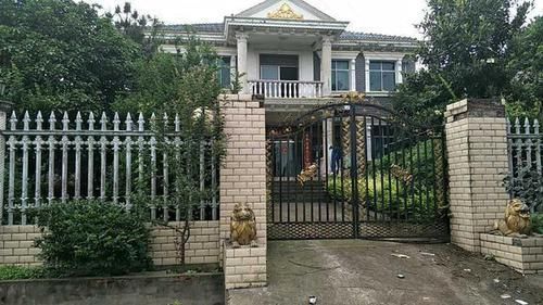 农村|去男友乡下老家,他说的茅草房原来是别墅,感觉自己赚翻了