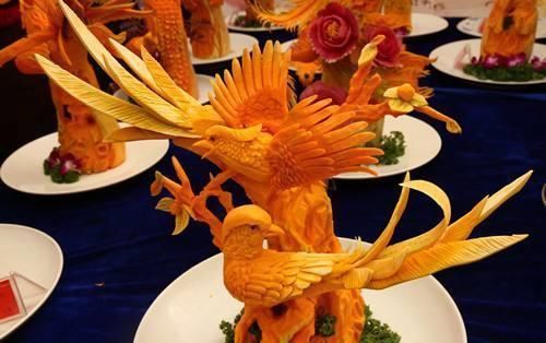 菜品雕刻|法国人中国人简直有毒,为什么要把黄瓜雕成我吃不起的样子