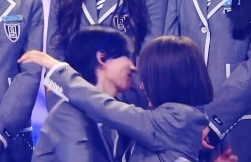  陆柯燃|陆柯燃超乃万二十万票第9出道，所有人都在祝贺，谁注意到Lisa？