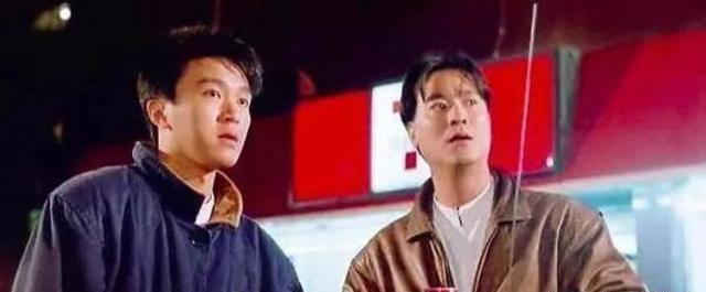  香港娱乐圈|著名影星李修贤参加曾志伟爱妻葬礼，苍老的模样让人看了心疼