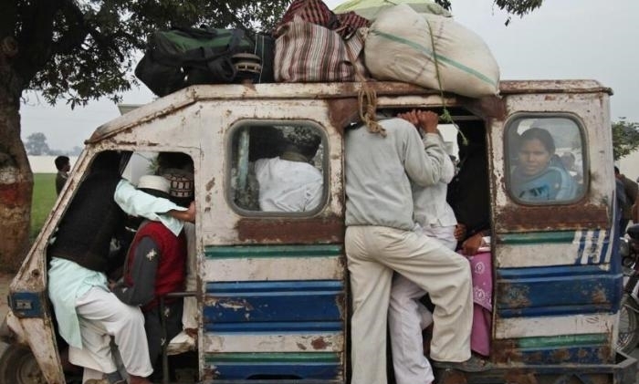  疯狂|全世界疯狂超载的九张照片, 永远不要低估了一颗“挤挤还能装下”的心