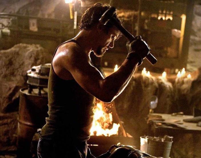  漫威公司|复联四：钢铁侠死了谁最伤心？不是小辣椒，而是主宰一切的他！