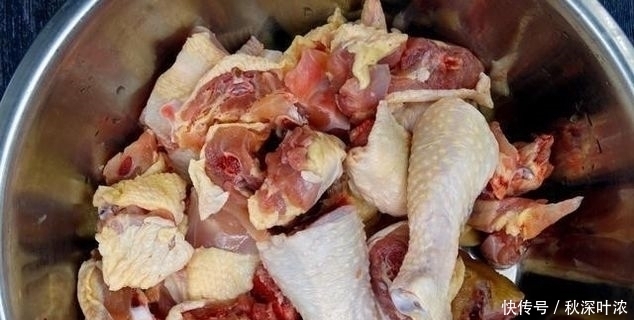  冻鸡|无论炖鲜鸡冻鸡, 切记不要焯水, 大厨教你一招, 肉鲜嫩营养不流失