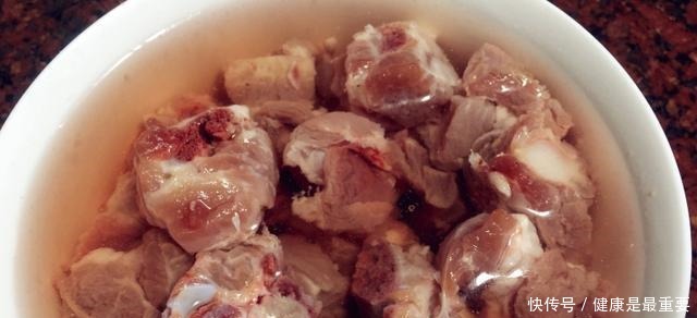 样做出来|秋天要多喝这汤,营养滋补,做法简单,家人都喜欢
