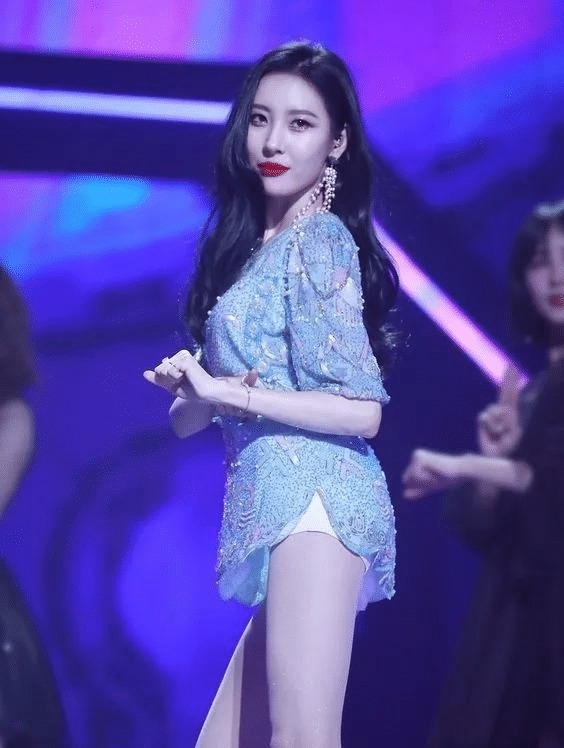 美得|她被称为“南韩第一腿精！”，颜值高到犯规，今28岁美得不像话