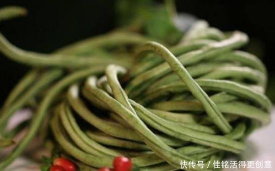 豆角|腌酸豆角时,“最害怕”直接腌,学会这技巧,豆角酸爽脆嫩更下饭