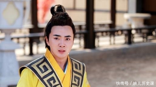 她木讷寡言,一声不吭抢了姐姐的未婚夫,却