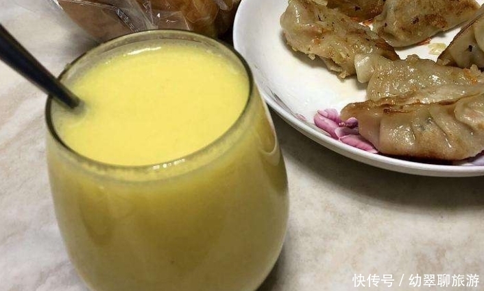 妈妈|玉米汁在家也能做吗?妈妈经常这样操作,味道浓郁无添加