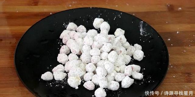  满嘴|1碗花生米，加1个鸡蛋，没想到这么好吃，又香又脆，吃着满嘴香