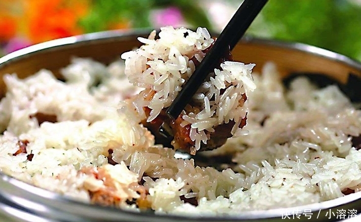 不用|排骨不要只用来红烧了,这种做法不用一滴水一滴油,照样香嫩可口