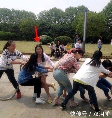 趣味|趣味图片幽默段子:哈哈哈,原来把自己变成美人鱼这么简单啊