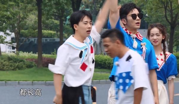 表情|当李晨要求大家救baby时,谁留意吴谨言表情暴露真实情商