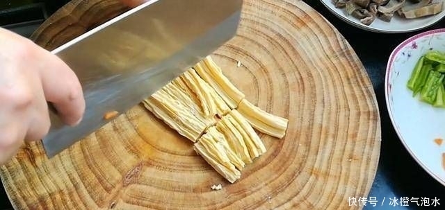 淮扬|厨师淮扬教你如何用白水果做猪肚,美味可口,擦洗是关键