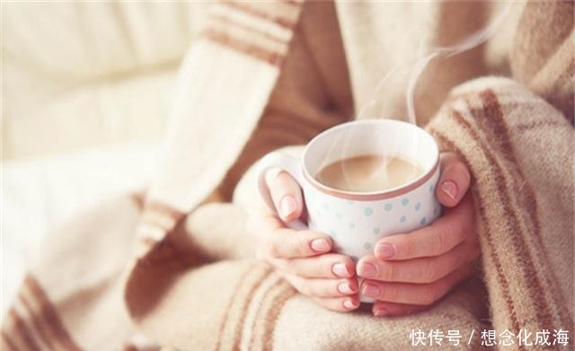 孤独|孤独的男人都有这4个特征,不能再让他一个人闷着!