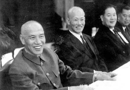 离婚|发妻用嫁妆供他上学，发达后却要离婚，妻子只提一要求