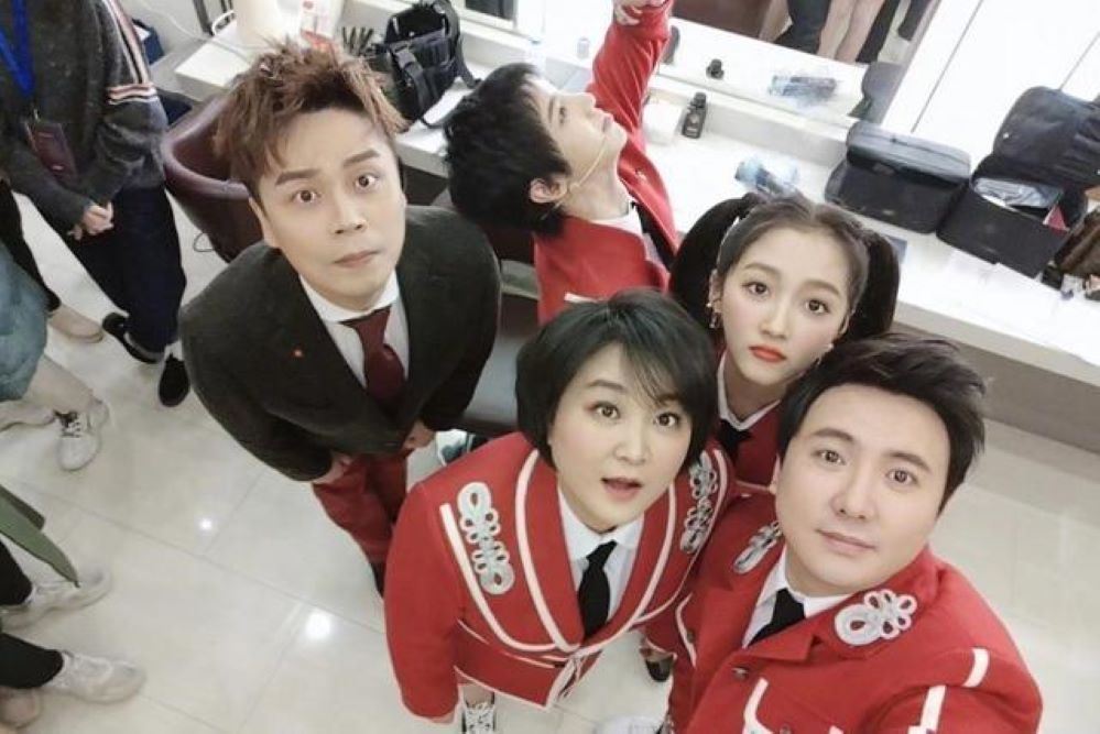 开起|王牌第五季谢幕,最后一期嘉宾都是大腕级,最后还开起了直播