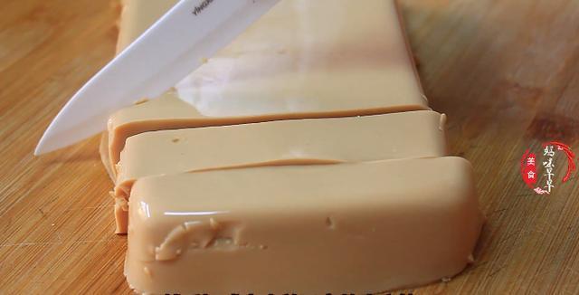 过瘾|夏天,孩子就喜欢这道奶茶冻,冰凉解暑,Q弹细腻,比冰粉还过瘾