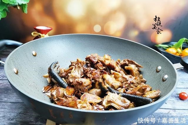 免疫增强|这食材是天然免疫增强剂,与鸡肉一起炖,特香,满满蛋白质