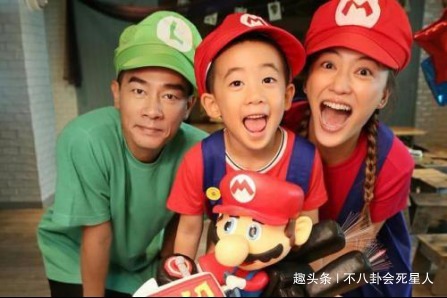 哥哥|Jasper当哥哥了!应采儿激动发文,53岁陈小春要拼三胎