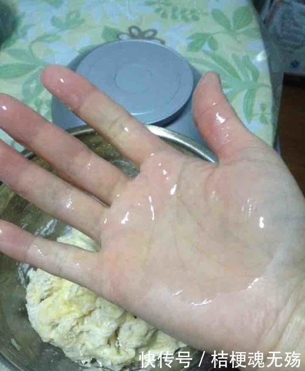 健康|70岁爷爷的健康油条秘方,几分钟就学会,早餐再也不用出去买了