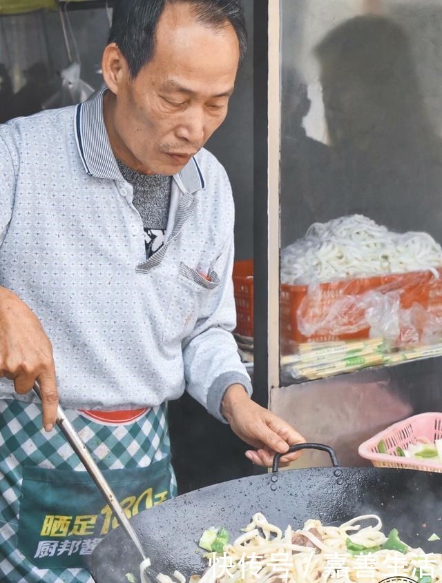 海丰|海丰美食｜这条小巷子有着甘心让人排队的味道……