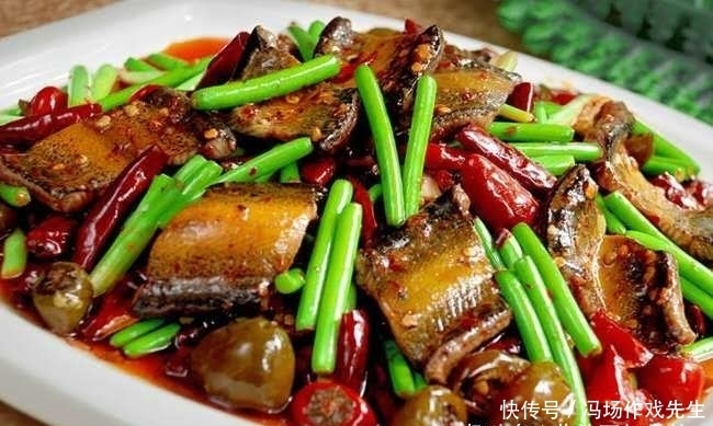 富含|孩子学习经常用脑多吃的菜,富含卵磷脂,补脑健脑,学习更棒!